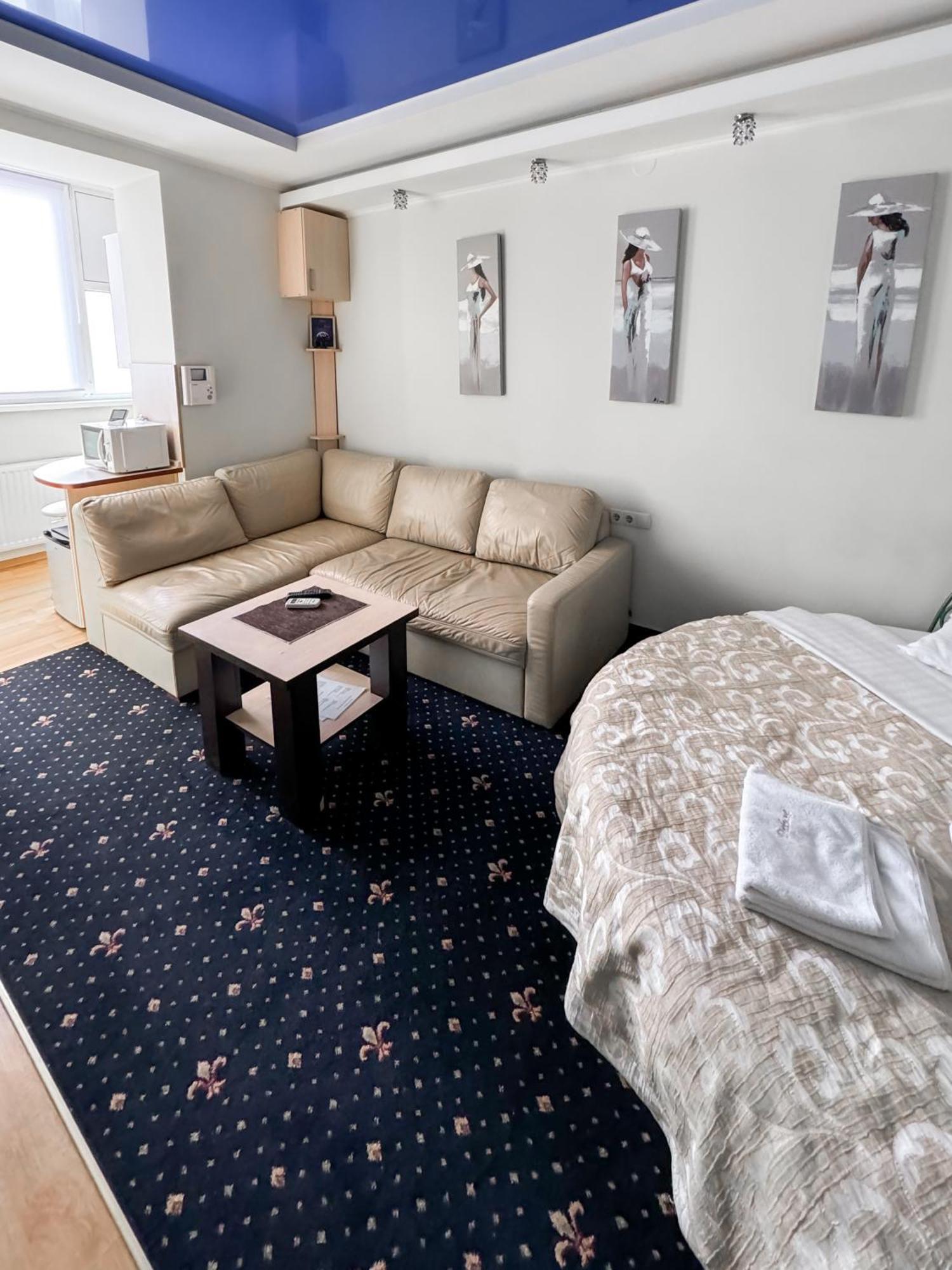 Apartments Deluxe Iwano-Frankiwsk Zewnętrze zdjęcie