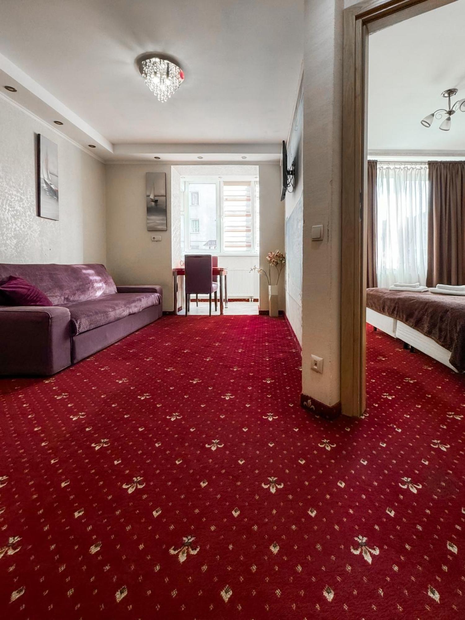 Apartments Deluxe Iwano-Frankiwsk Zewnętrze zdjęcie