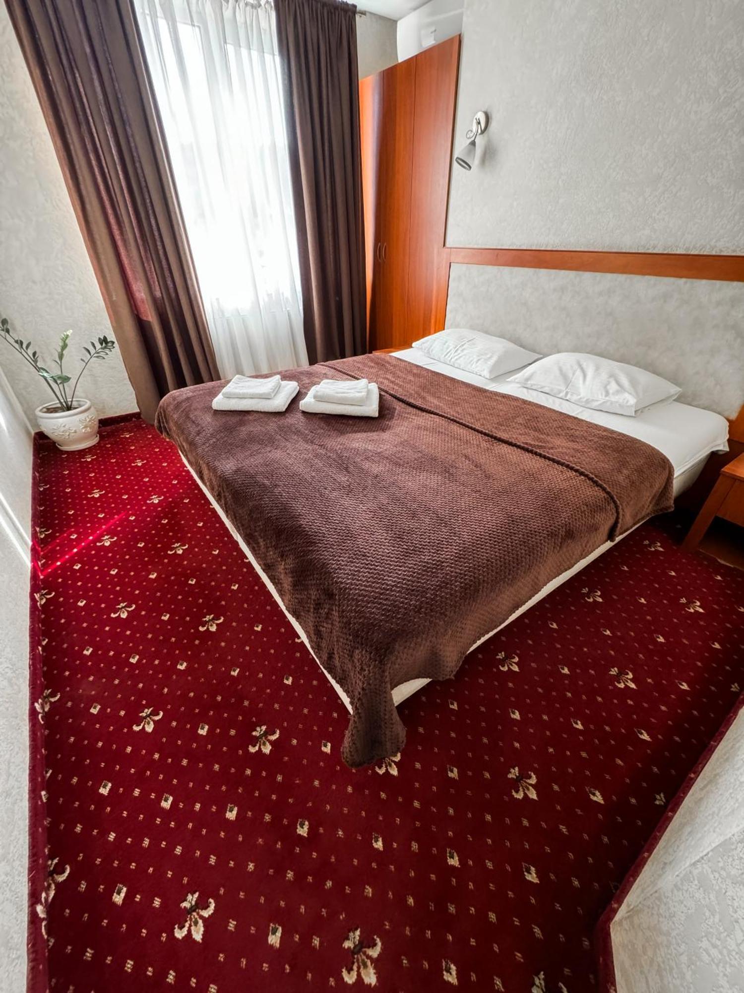 Apartments Deluxe Iwano-Frankiwsk Zewnętrze zdjęcie