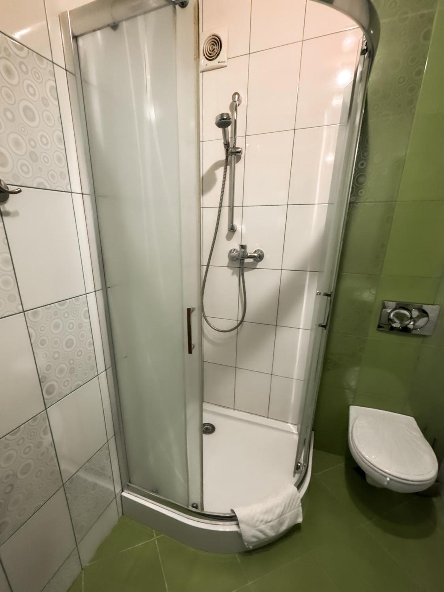 Apartments Deluxe Iwano-Frankiwsk Zewnętrze zdjęcie