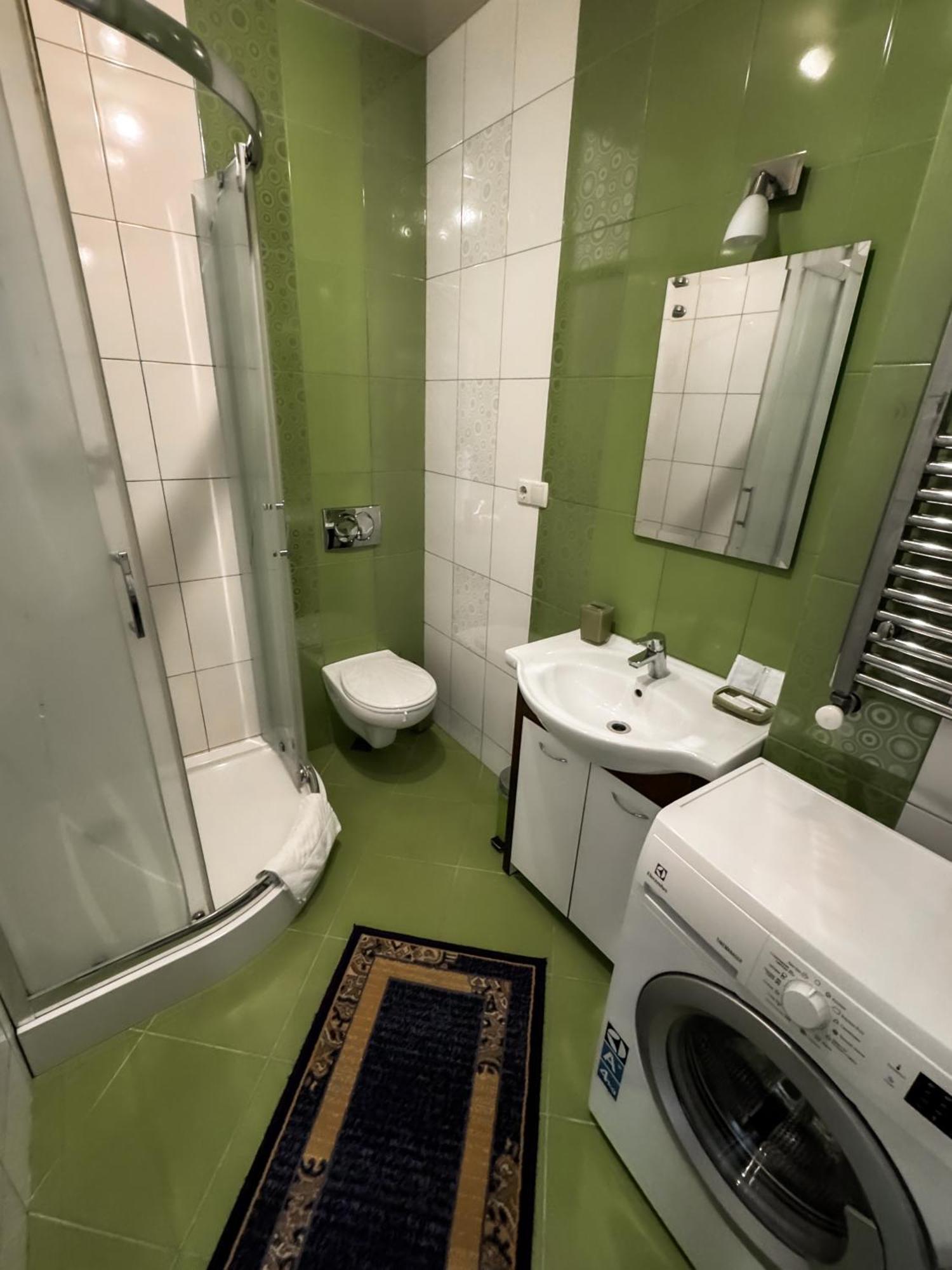 Apartments Deluxe Iwano-Frankiwsk Zewnętrze zdjęcie